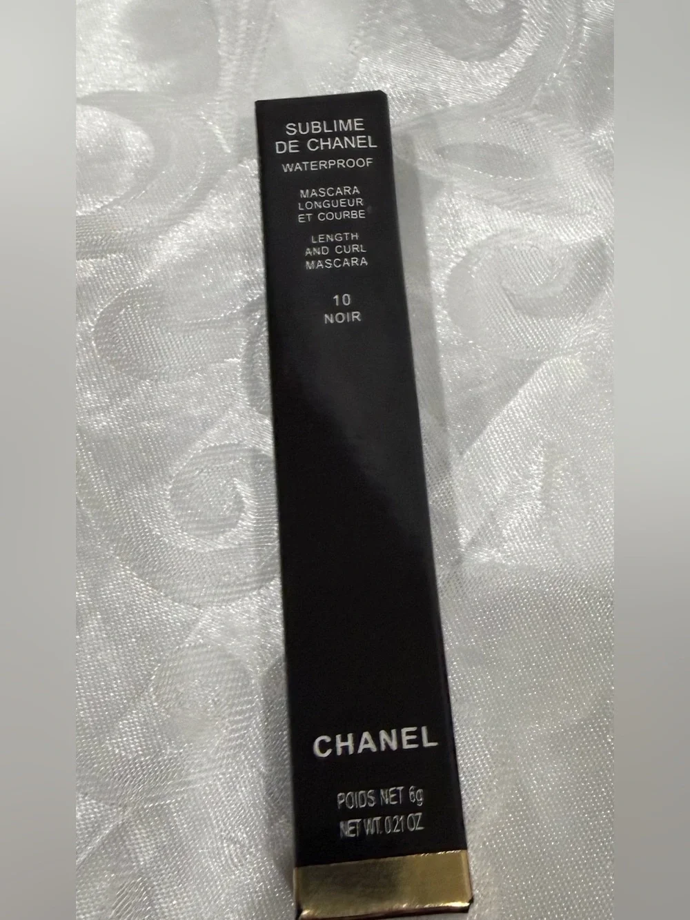 CHANEL Black Length and Curl Mascara 10 Noir New